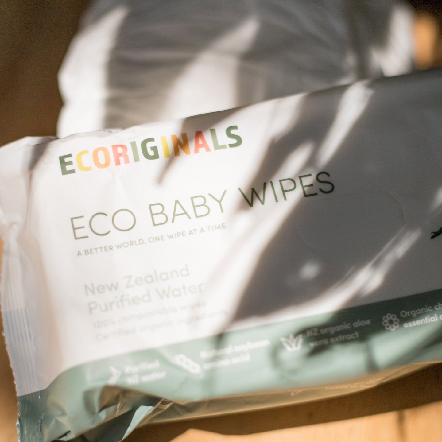 6 Box Wipes (Exclusive)