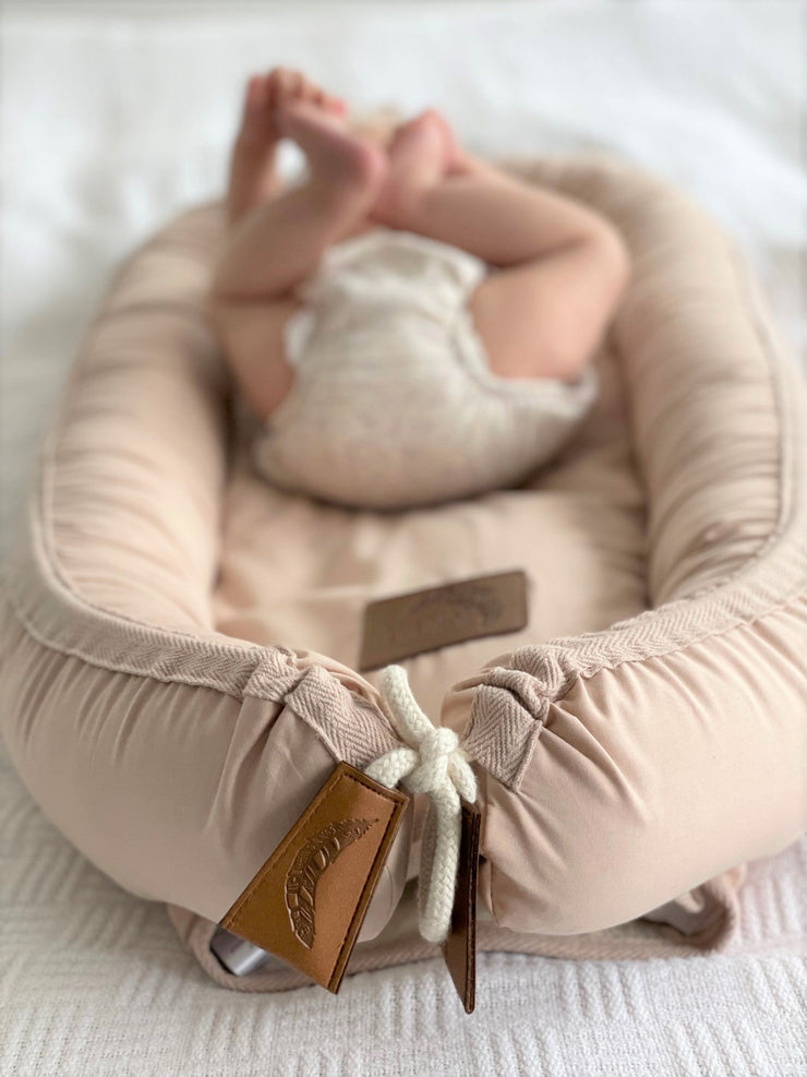Organic Baby Nest - Latte by Bubnest